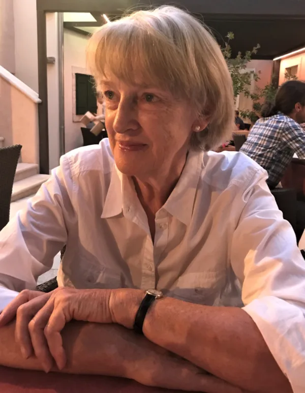 Carol Heaton